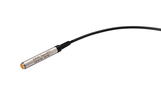 Bộ tiền khuếch đại GRAS 26TC 1/4" với cáp tích hợp dài 3 m.