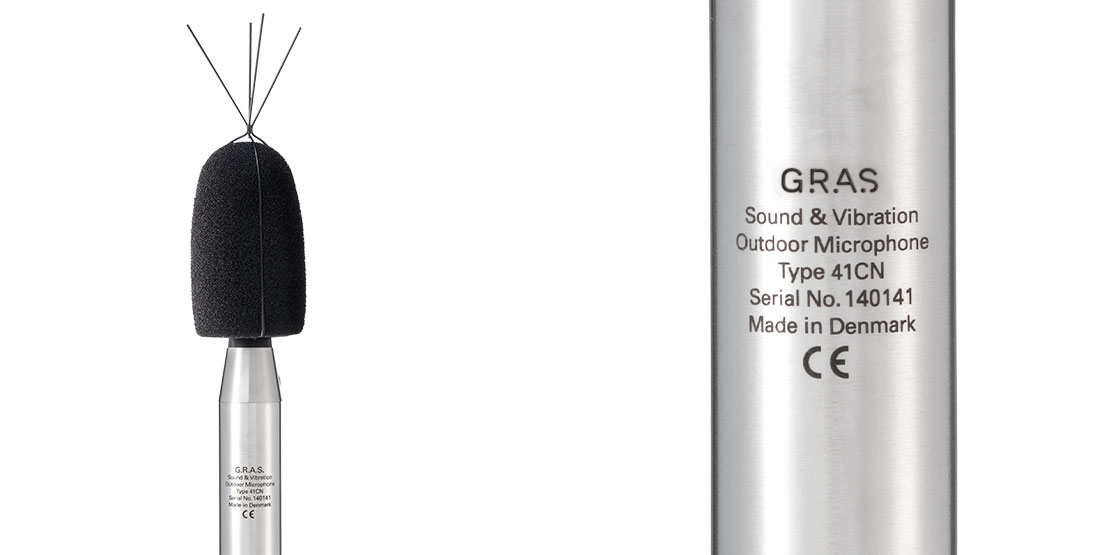 Hệ thống micro ngoài trời cố định GRAS 41CN dành cho việc ghi âm tiếng ồn cộng đồng.